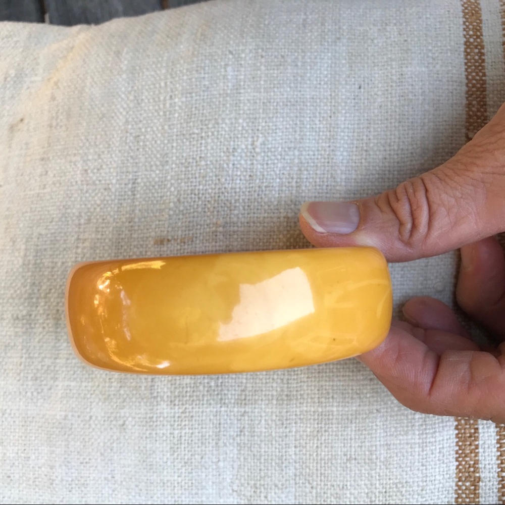 Authentic Bakelite Marbled Yellow Bangle - image 4